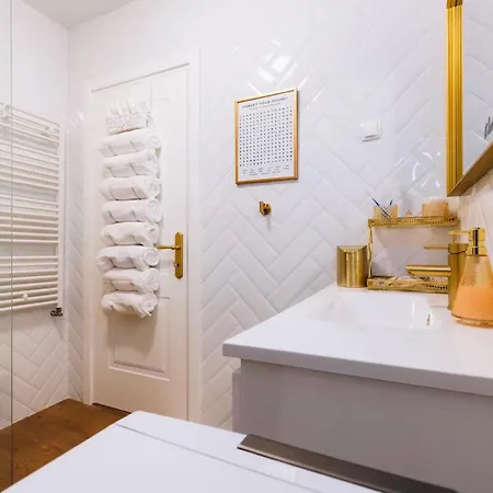 Garden Lounge Appartement Mali Lošinj