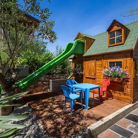 Garden Lounge Appartement Mali Lošinj