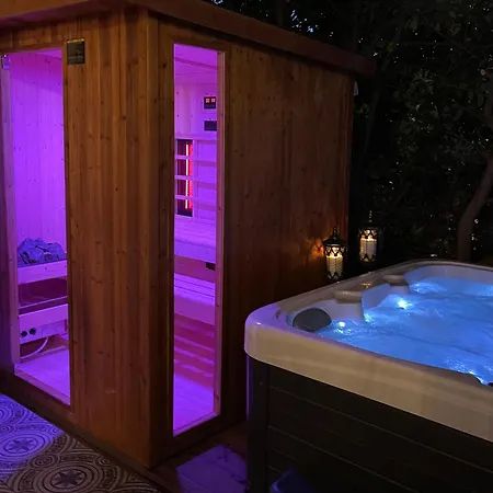 Garden Lounge