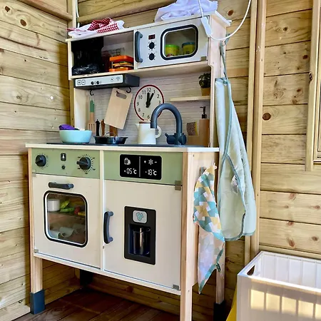 Garden Lounge Apartment *