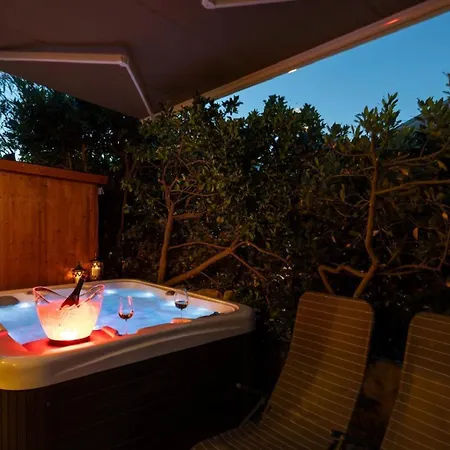 Daire Garden Lounge Mali Lošinj