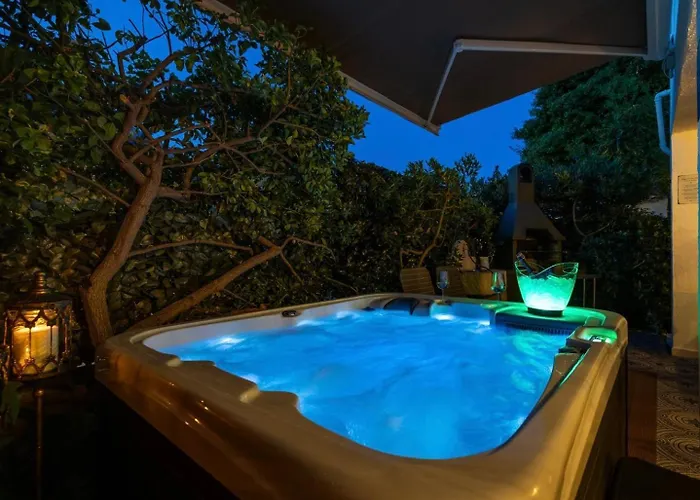 Garden Lounge